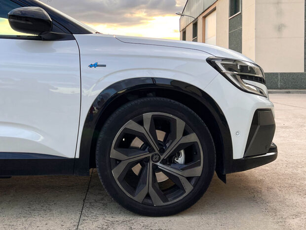 RENAULT Austral Iconic ETech Full Hybrid - Imagen 9