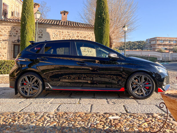 HYUNDAI i20 N 1.6T - Imagen 6