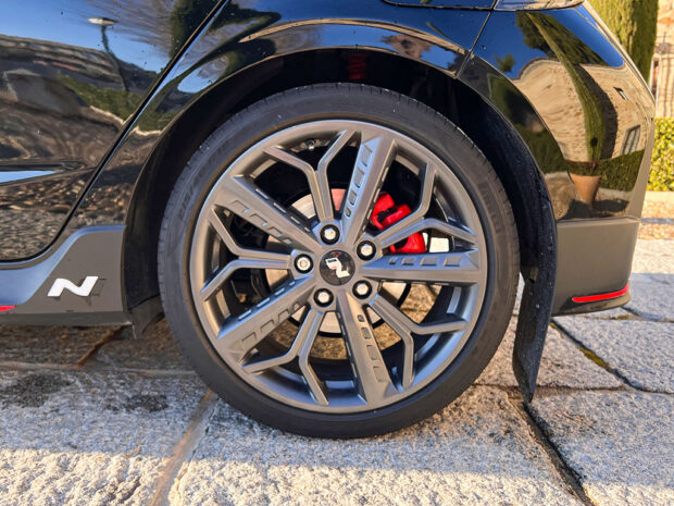 HYUNDAI i20 N 1.6T - Imagen 10