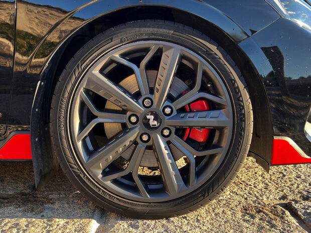 HYUNDAI i20 N 1.6T - Imagen 9