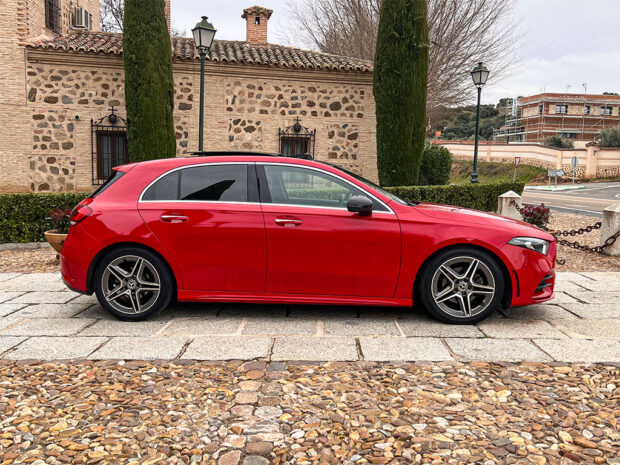 MERCEDES-BENZ Clase A 180 d - Imagen 4