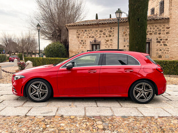 MERCEDES-BENZ Clase A 180 d - Imagen 8