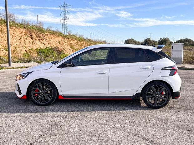 HYUNDAI i20 N 1.6T - Imagen 8