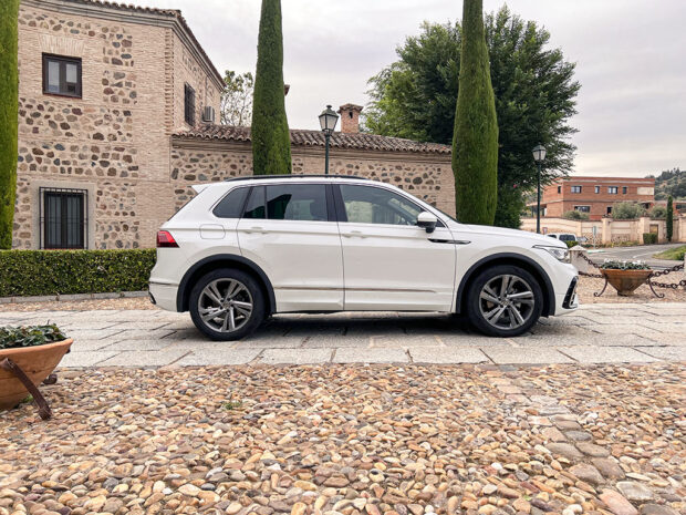 VW TIGUAN R Line 2.0 TDI 150 CV DSG - Imagen 4