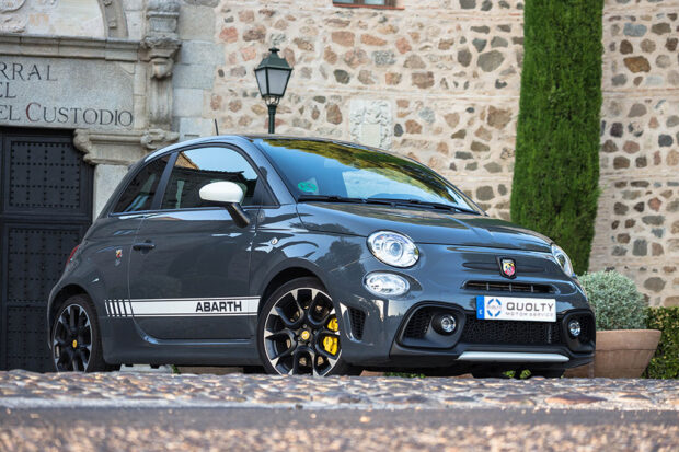 ABARTH 595 Competizione 180 CV Gris oscuro