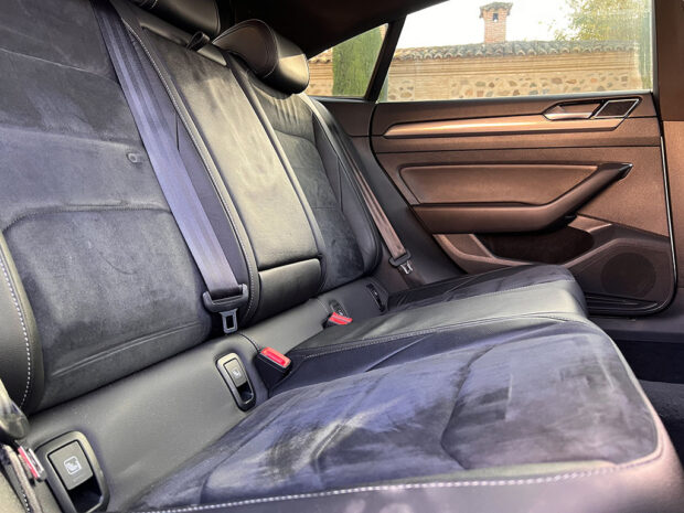 VW ARTEON R LINE 2.0 TDI DSG - Imagen 7