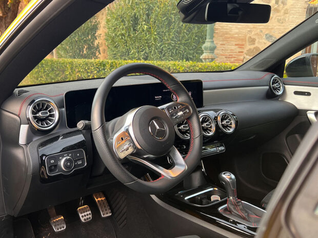 MERCEDES-BENZ CLA 200 - Imagen 5