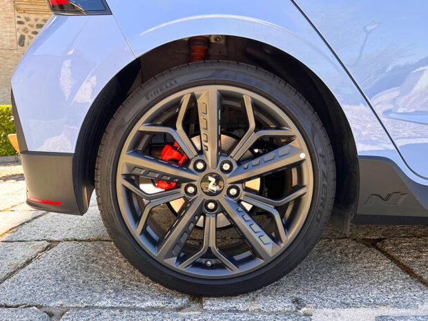 HYUNDAI i20 N 1.6T - Imagen 9