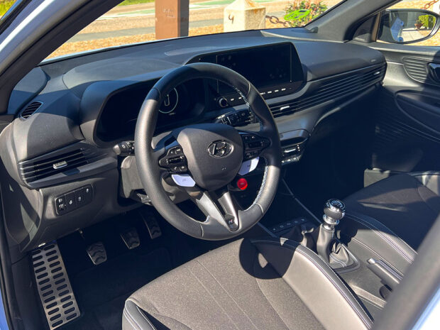 HYUNDAI i20 N 1.6T - Imagen 10