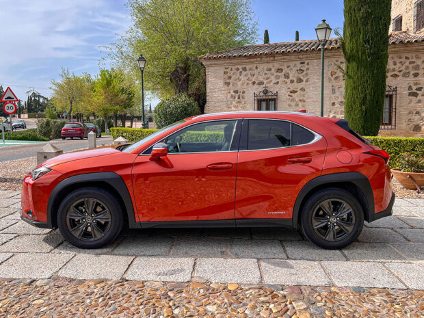LEXUS UX 2.0 250h Business - Imagen 4