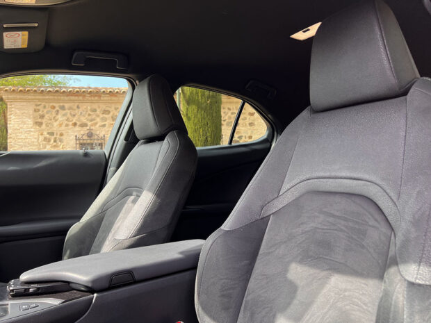 LEXUS UX 2.0 250h Business - Imagen 9
