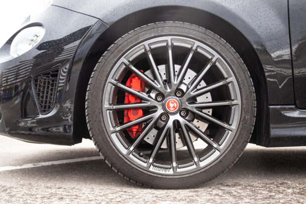 ABARTH 695 1.4 16v TJet 180 CV - Imagen 6