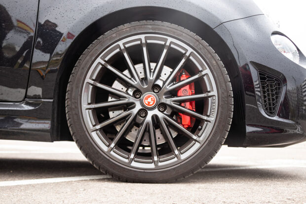 ABARTH 695 1.4 16v TJet 180 CV - Imagen 9