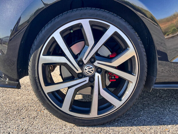 VW Golf GTI Performance 2.0 TSI DSG - Imagen 9