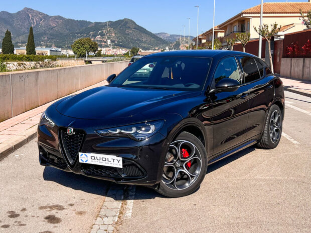 Alfa Romeo Stelvio Negro Q4 Diesel