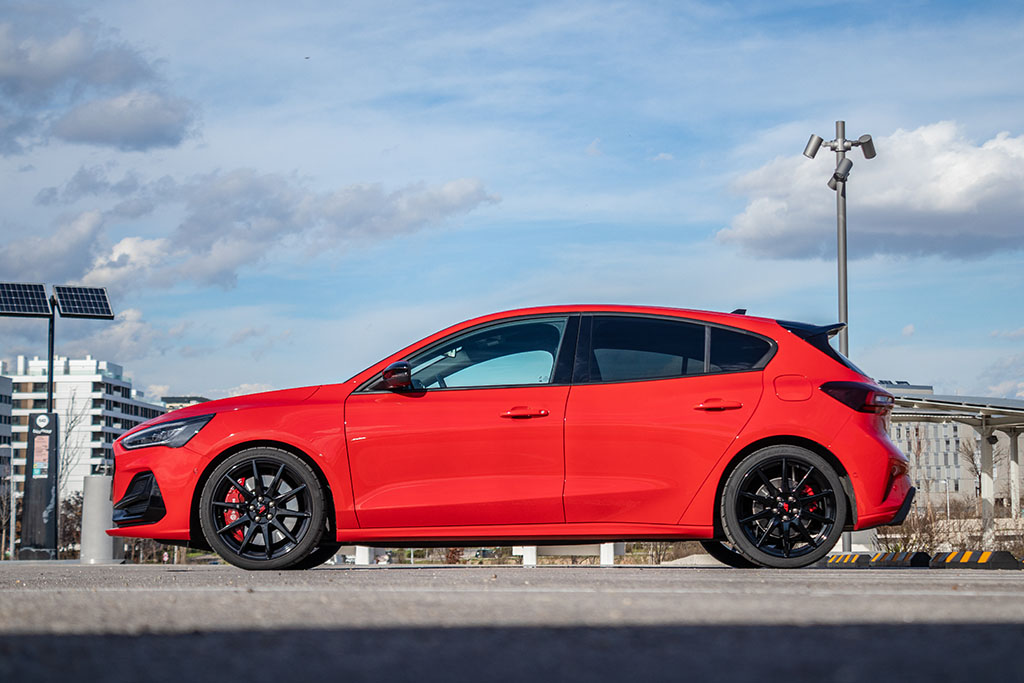 FORD Focus ST 2.3 Ecoboost - Imagen 8