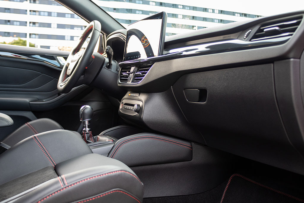 FORD Focus ST 2.3 Ecoboost - Imagen 21