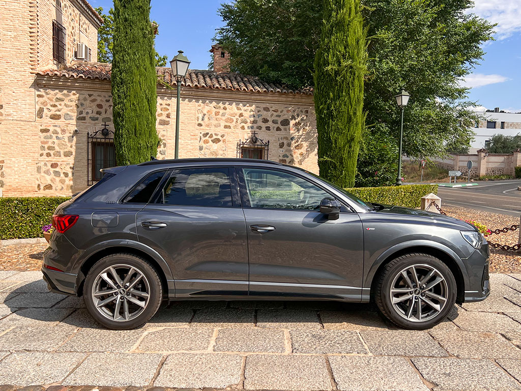 AUDI Q3 Black line 35 TDI S tronic - Imagen 4