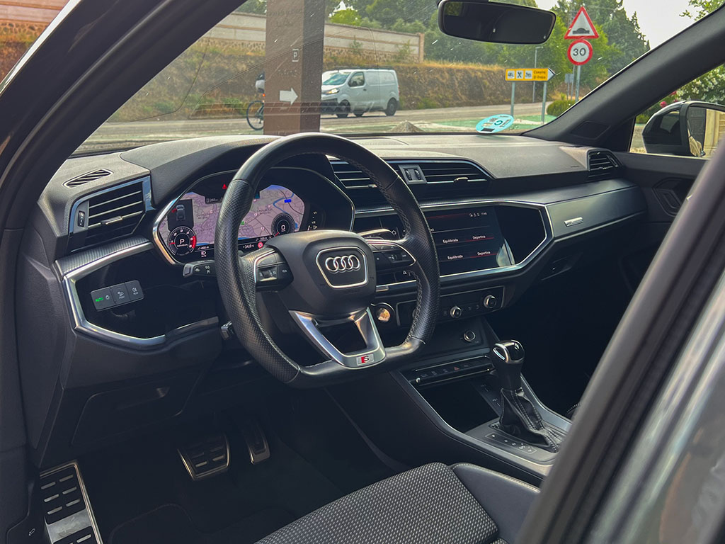 AUDI Q3 Black line 35 TDI S tronic - Imagen 17