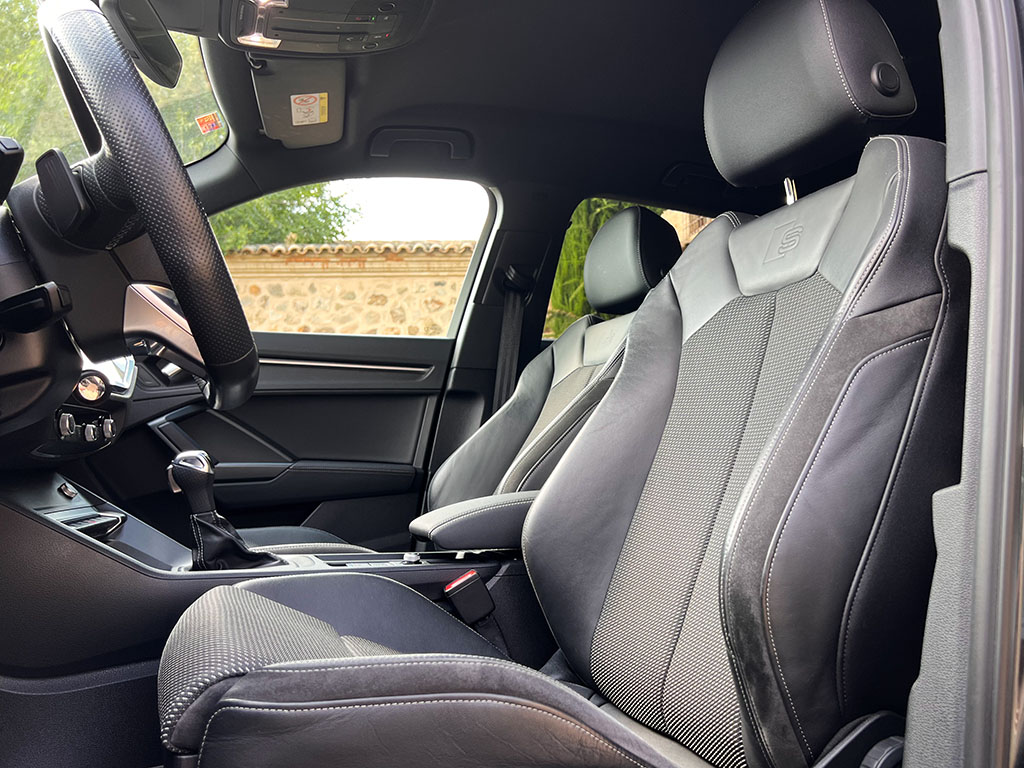 AUDI Q3 Black line 35 TDI S tronic - Imagen 21