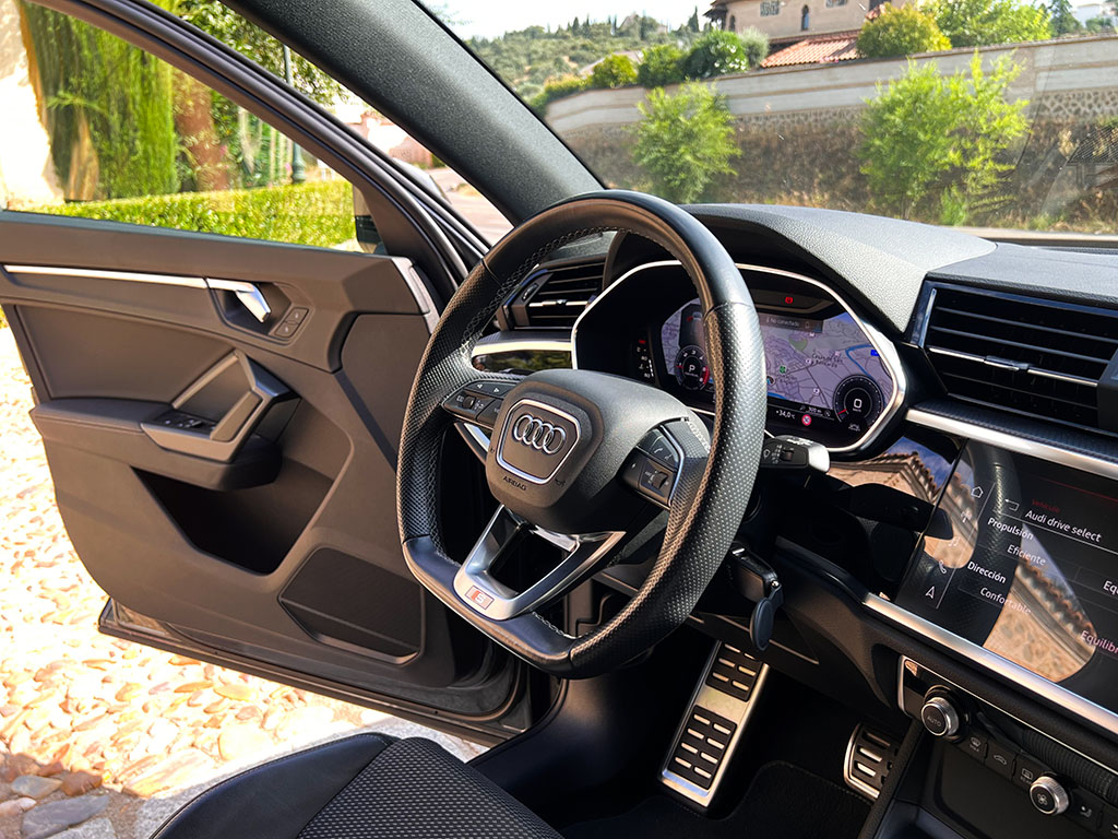 AUDI Q3 Black line 35 TDI S tronic - Imagen 18