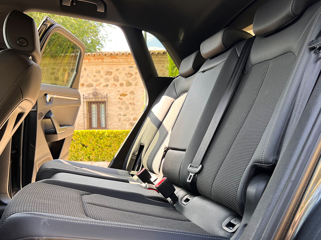 AUDI Q3 Black line 35 TDI S tronic - Imagen 24