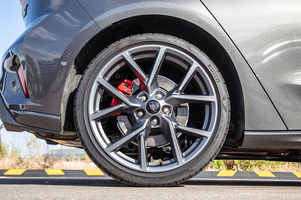 FORD Focus ST 2.3 Ecoboost - Imagen 16
