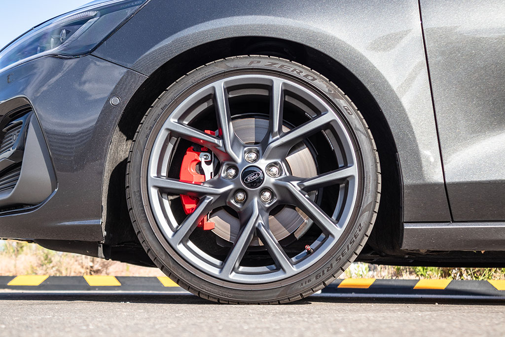 FORD Focus ST 2.3 Ecoboost - Imagen 18