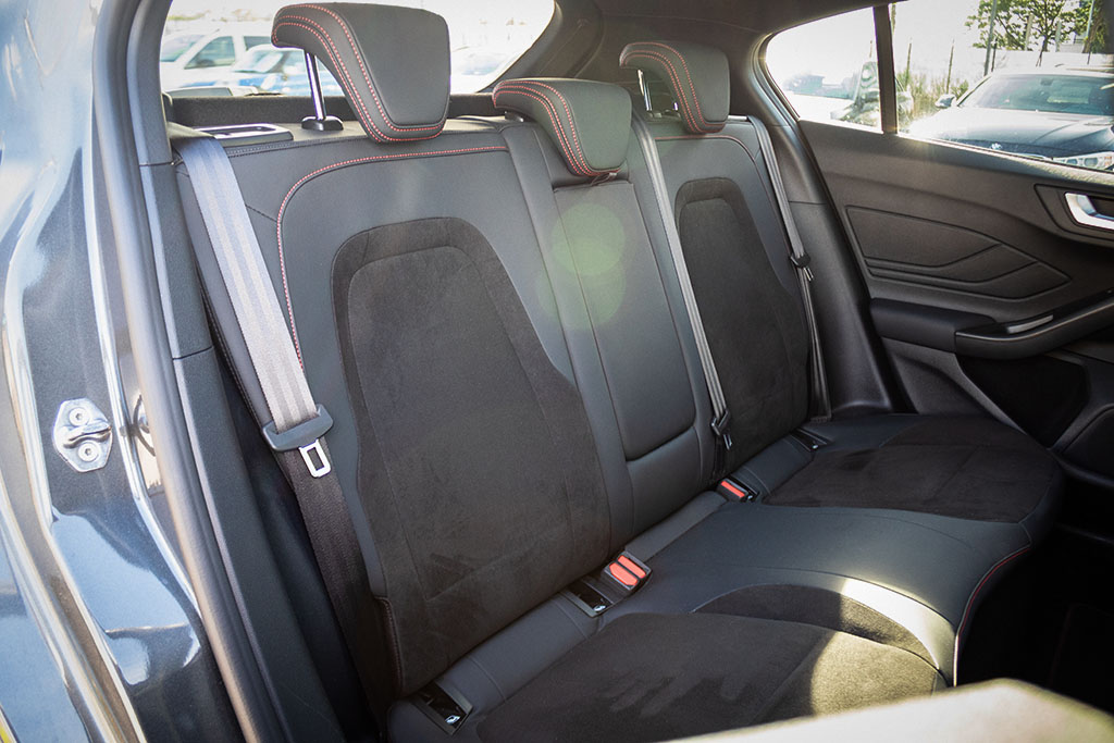FORD Focus ST 2.3 Ecoboost - Imagen 27