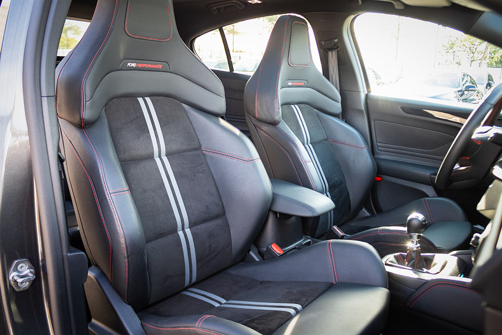 FORD Focus ST 2.3 Ecoboost - Imagen 23