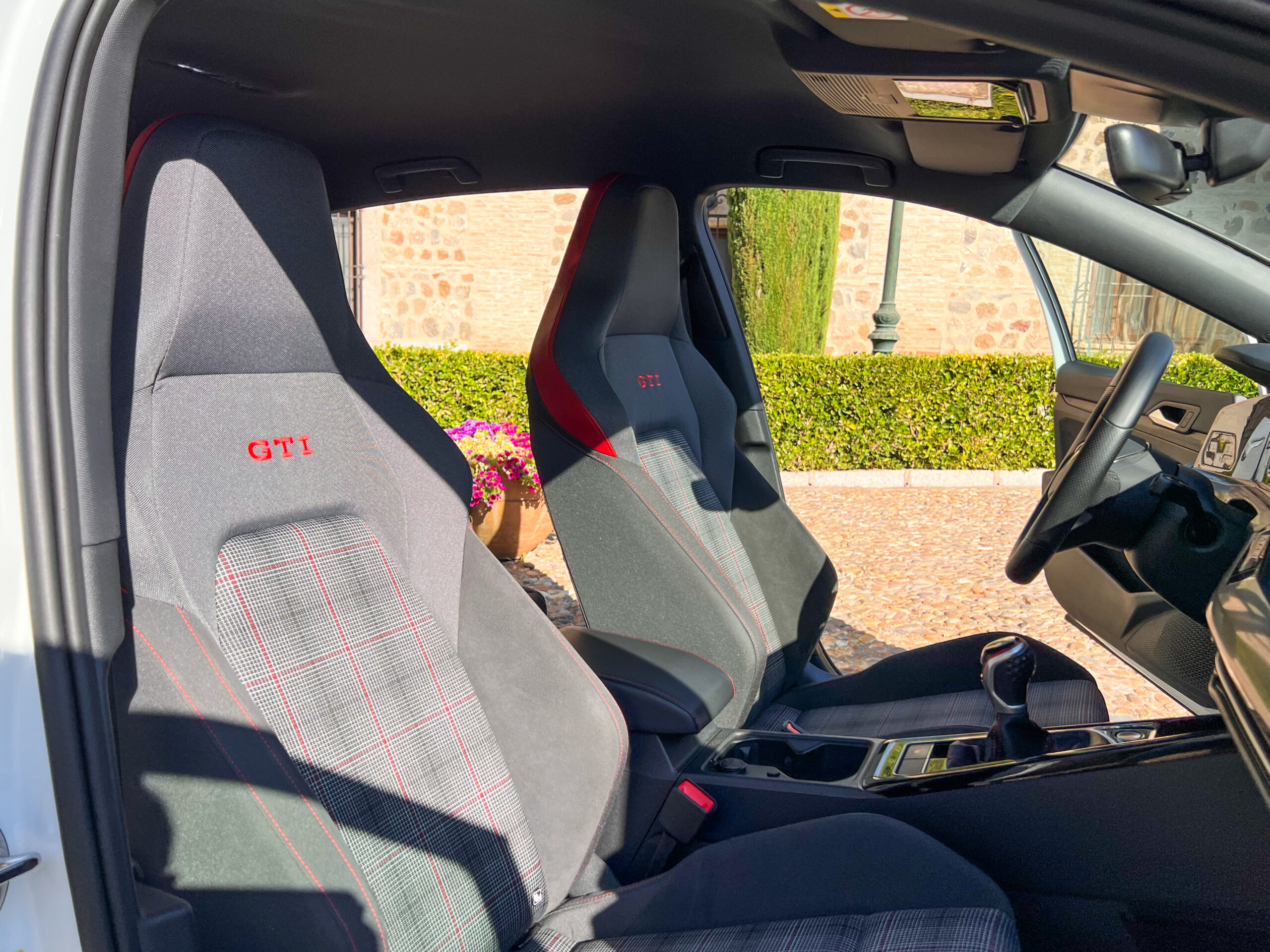 VOLKSWAGEN Golf GTI 2.0 TSI - Imagen 19