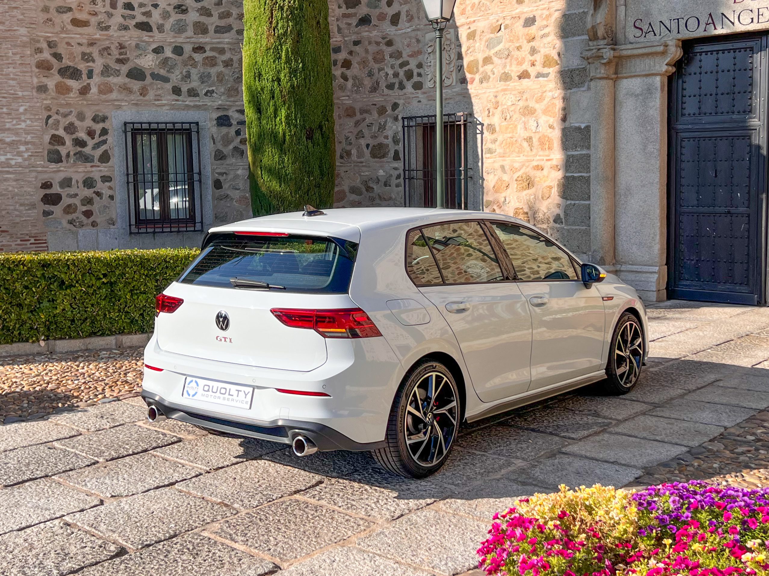 VOLKSWAGEN Golf GTI 2.0 TSI - Imagen 9