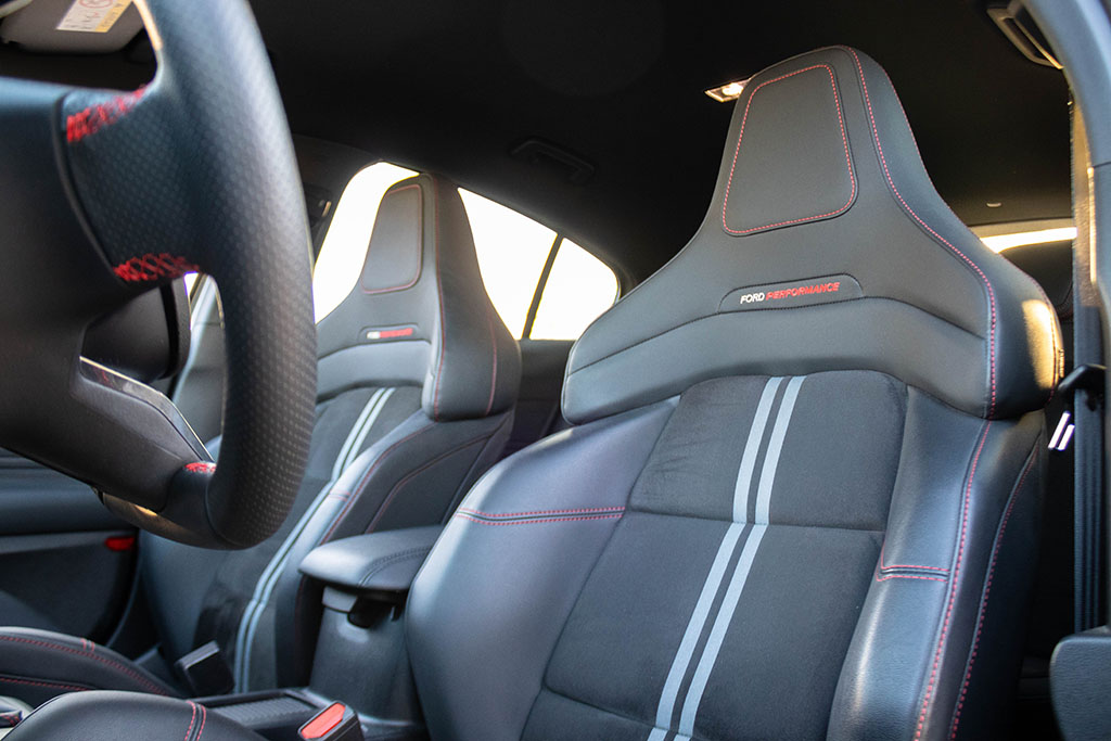 FORD Focus ST 2.3 Ecoboost - Imagen 23