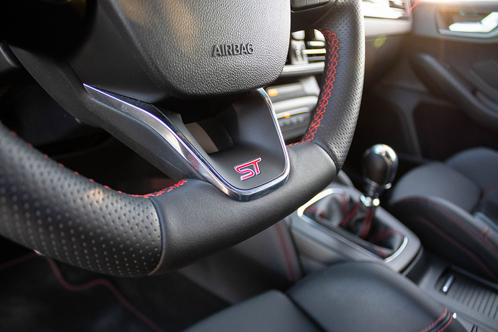 FORD Focus ST 2.3 Ecoboost - Imagen 24