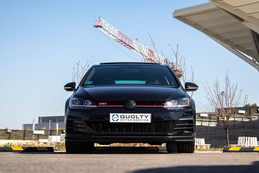 VOLKSWAGEN Golf GTI Performance 2.0 TSI DSG - Imagen 2