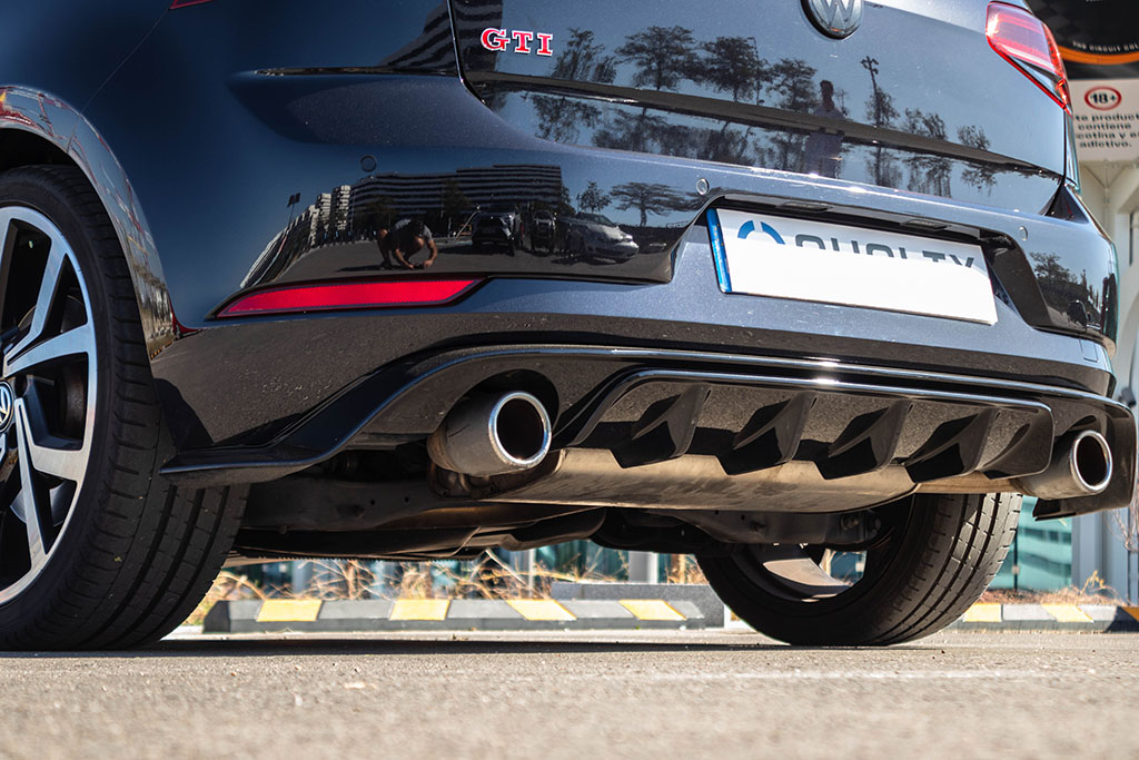 VOLKSWAGEN Golf GTI Performance 2.0 TSI DSG - Imagen 12