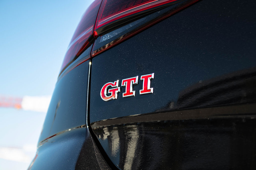 VOLKSWAGEN Golf GTI Performance 2.0 TSI DSG - Imagen 11