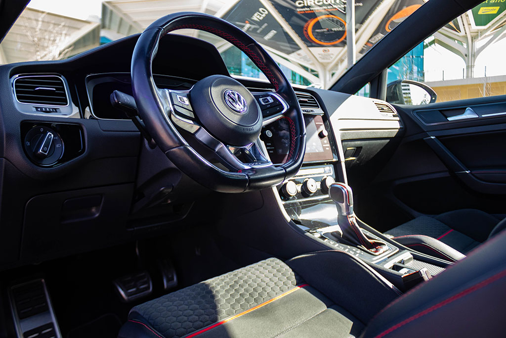 VOLKSWAGEN Golf GTI Performance 2.0 TSI DSG - Imagen 18