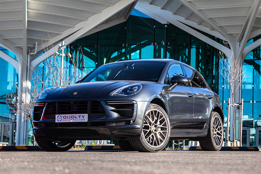 PORSCHE Macan Turbo