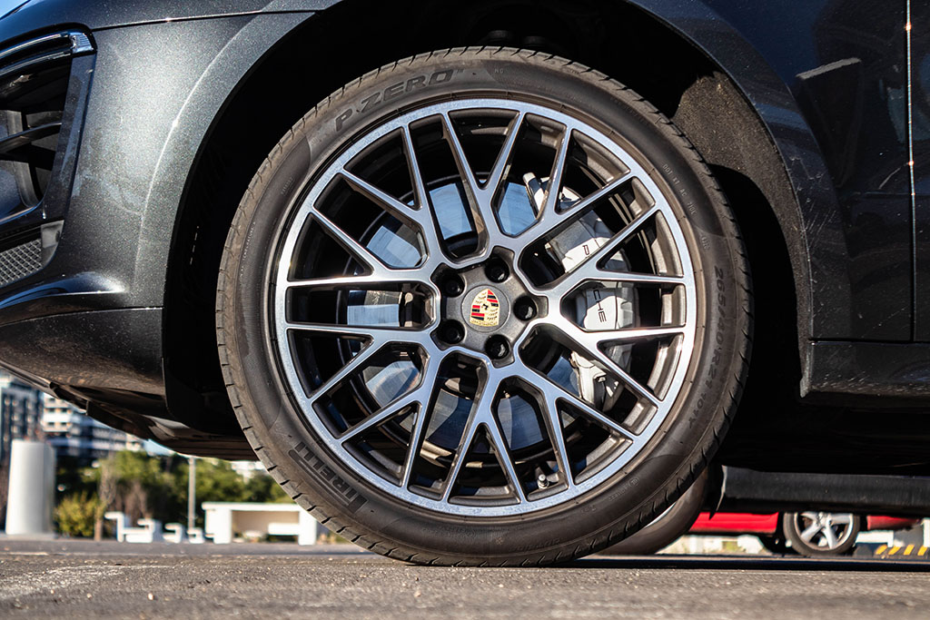PORSCHE Macan Turbo - Imagen 13
