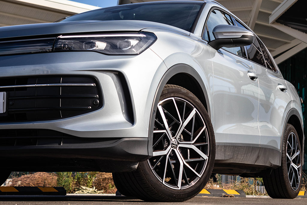 VOLKSWAGEN Tiguan 1.5 eTSI DSG - Imagen 7
