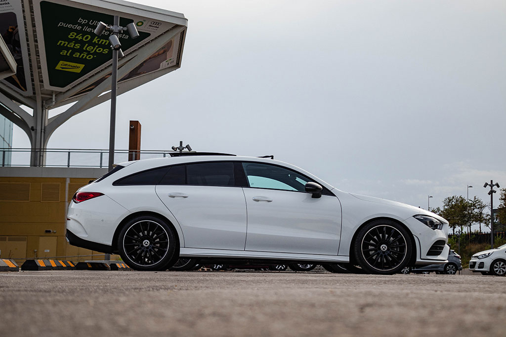 MERCEDES-BENZ CLA 220 D DCT Shooting Brake - Imagen 4